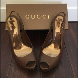 GUCCI brown leather peep toe sling back pumps